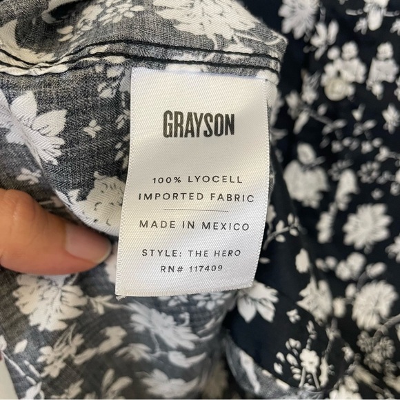 GRAYSON The Hero Black Floral Chambray Long Sleeve Button Down Shirt Size XS - Picture 9 of 10